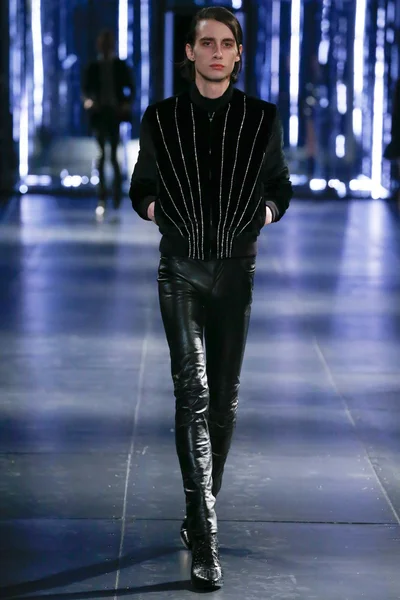 Look 56